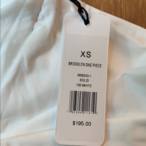 🦃 SOLD WeWoreWhat Brooklyn One piece in White NWT - Picture 9 of 11